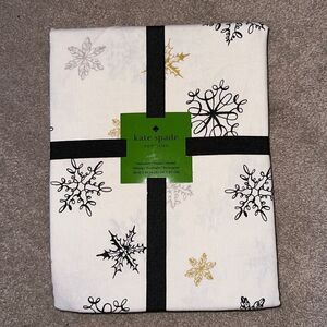 Kate Spade New York Oblong Tablecloth!